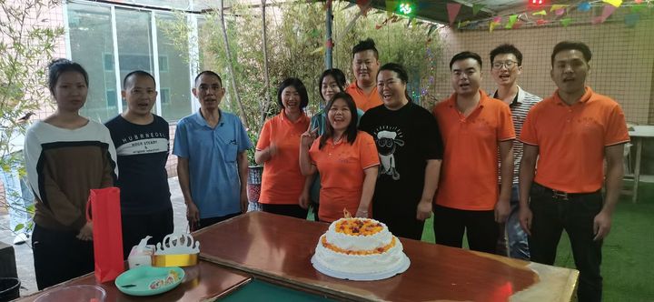 恩創科技|員工生日會